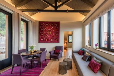 Euphoria Retreat image