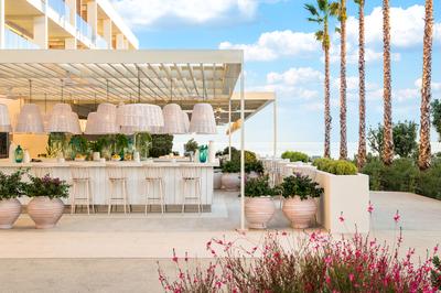 Pool Bar