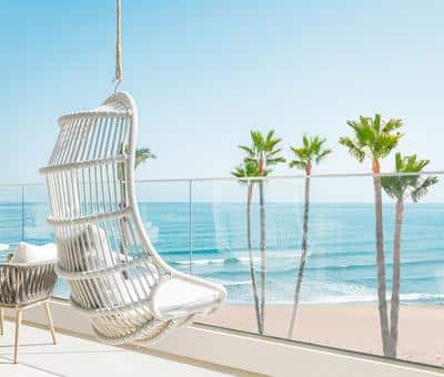 Deluxe One Bedroom Suite Sea View