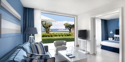 Deluxe One Bedroom Bungalow Suite