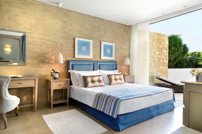 Two Bedroom Bungalow Suite Beachfront