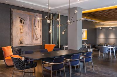 Longitude 12 Bistrot & Jardin
