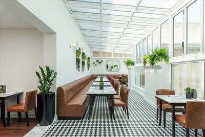 Lounge Access