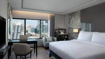 Executive Lounge Access, Guest Room, 1 King, City View, High Floor