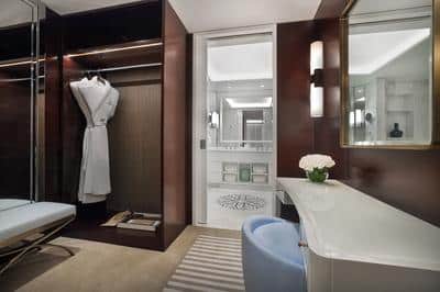King Deluxe One Bedroom Suite