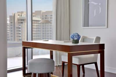 One Bedroom Corner Suite With Sea View