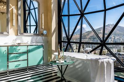 Deluxe Superior Suite