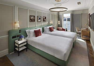 Superior Lake View Room
