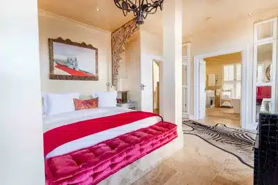 Luxury Room