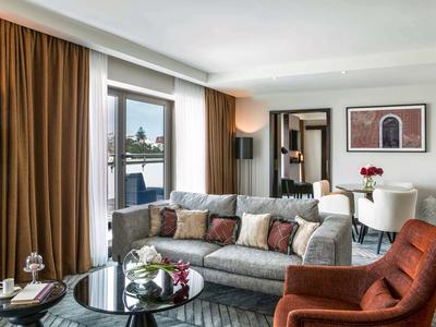 Opera Suite