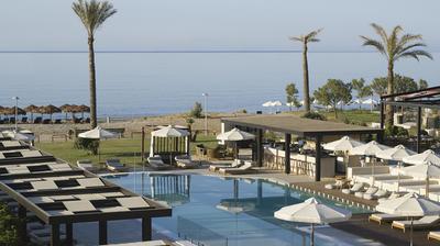 Swimming Pool & Beach