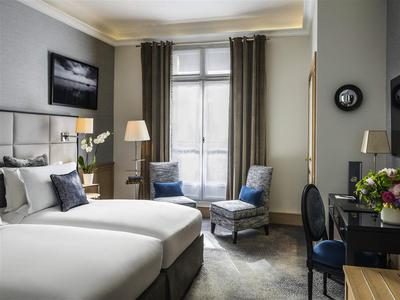 Guest room