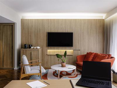 Guest room