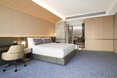 Fairmont Deluxe King Room