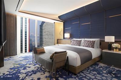 Fairmont P-Suite_Bedroom_Day View