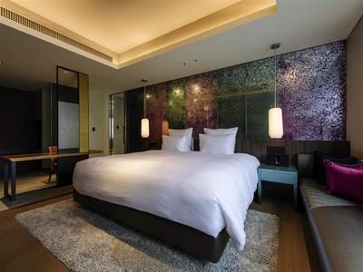 Guest room