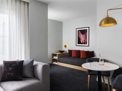 Guest room