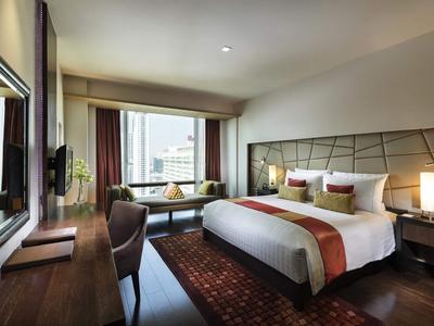 Duplex Suite, Piano Club Privilege