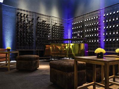 Bar Lounge