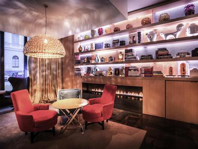 Bar Lounge