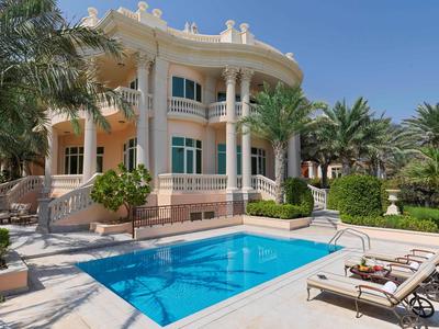 Raffles Royal Villa