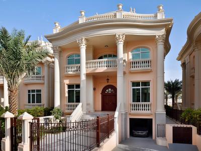 Raffles Royal Villa