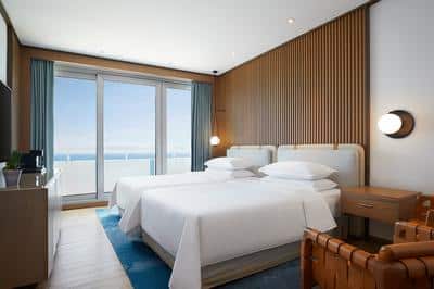 Deluxe Seaview - Twin