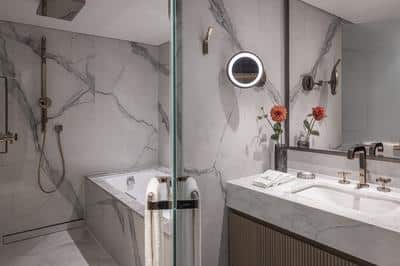 Ambassador Suite - Adults Only