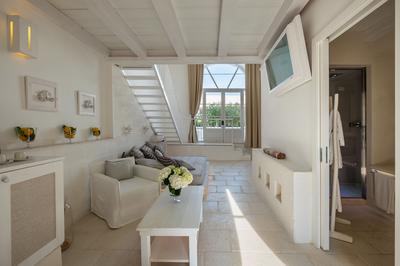 Limoni Sunset Suite