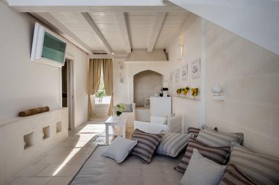 Limoni Sunset Suite