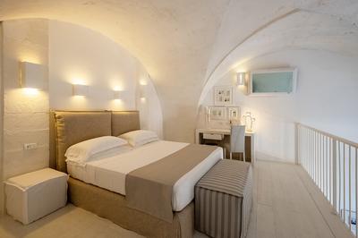 Duplex Room