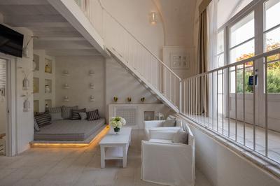 Duplex Room