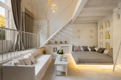 Duplex Room