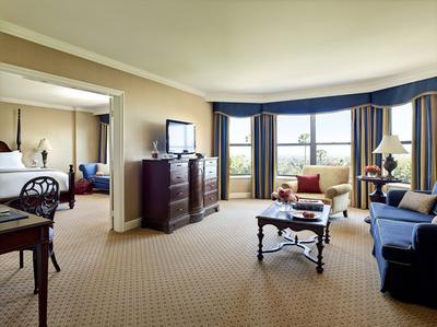 One-Bedroom Huntington Suite