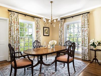 Eastview California Cottage Suite Dining Room