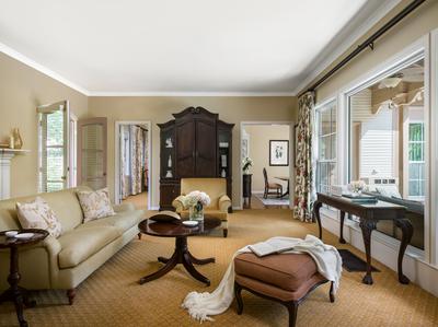 Two-Bedroom Ford Cottage Suite Parlor