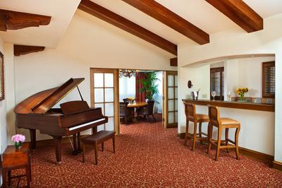 Clara Vista Presidential Suite - Dining Rooms