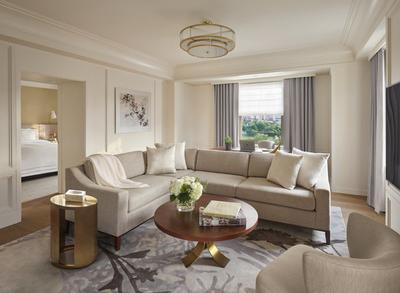 Classic Corner Park View Suite