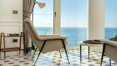Corner Suite