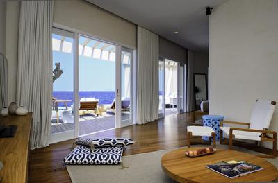 Reef Water Pool Villa
