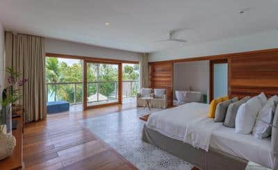 Private Beach Villa Residence (4 Bedroom)