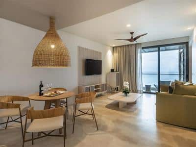 Guest room
