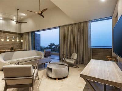 Guest room