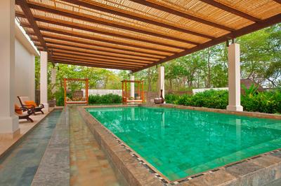 The Spa - Outdoor Jacuzzis