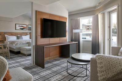 Signature Suite Living Room