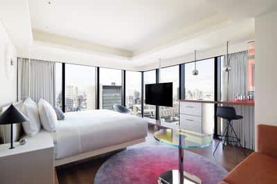 King Spectacular Guest Room