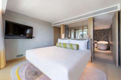 Guest room
