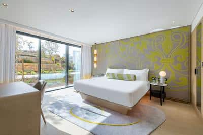 Guest room