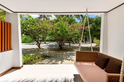 Deluxe Room, 1 King, Island View