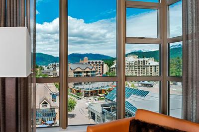 Suite Village View